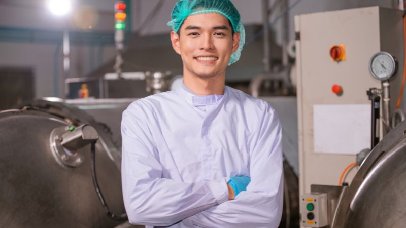 Ngoại hình sạch sẽ và sự nhanh nhẹ luôn là ưu tiên khi ứng tuyển đơn hàng thực phẩm Đài Loan